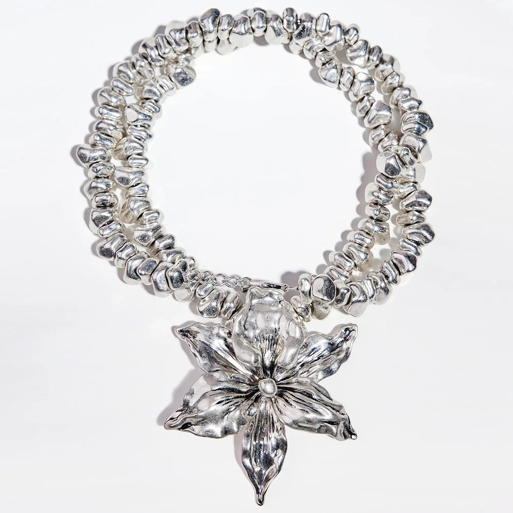 Floral Luxe – Exaggerated Flower Stone Beaded Necklace