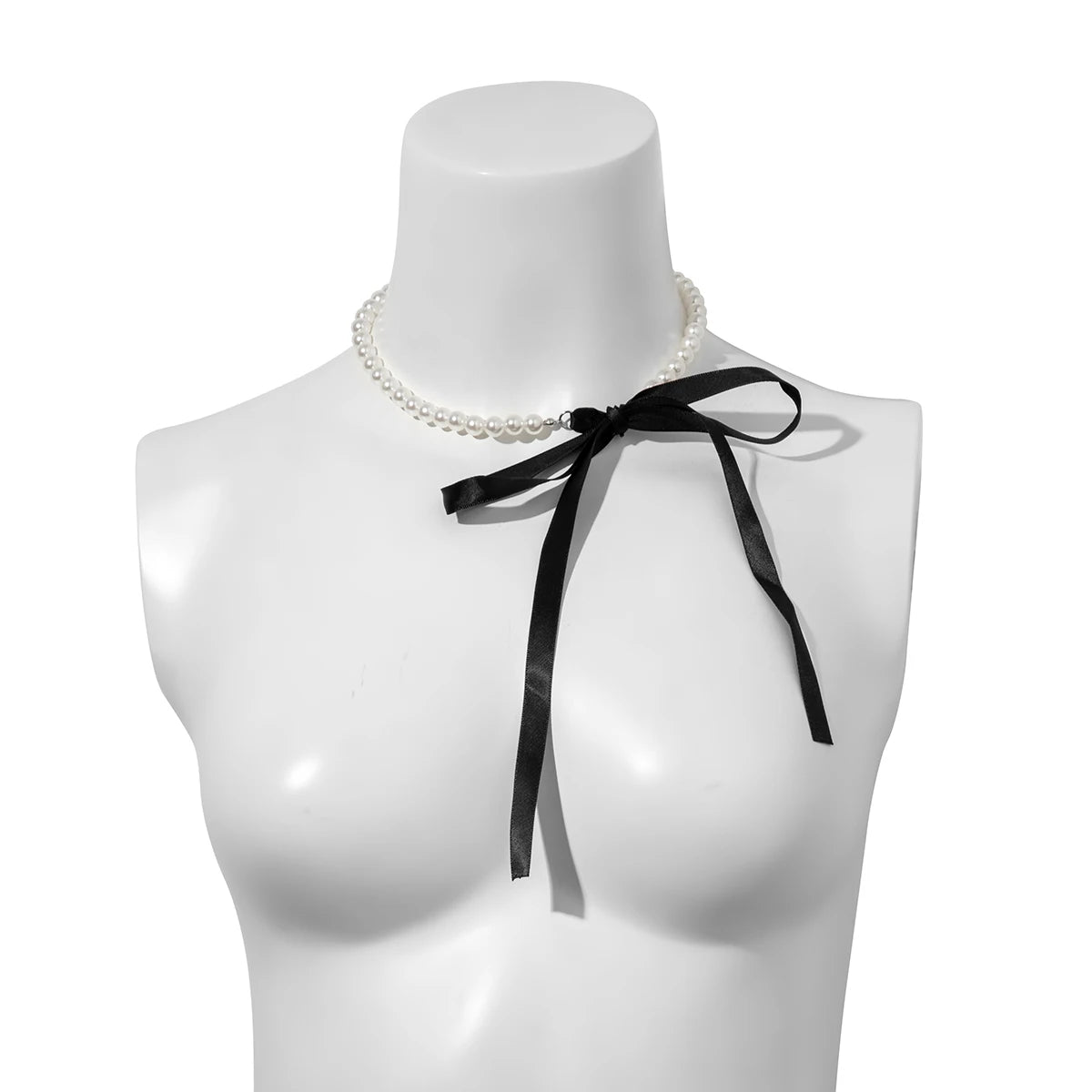 Elegant Black Velvet Bow Choker Necklace