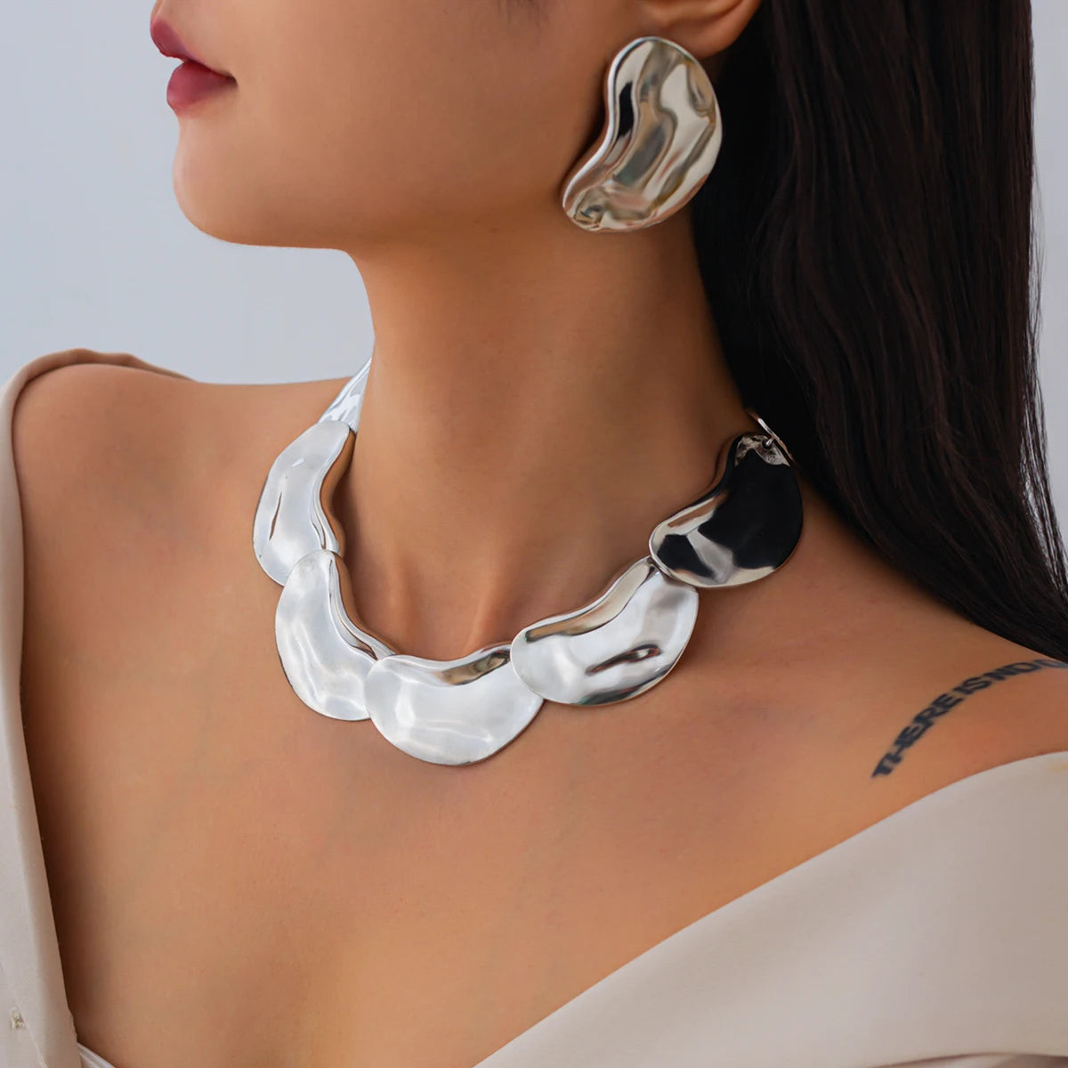 Bold Pea Chain Choker with Matching Drop Earrings