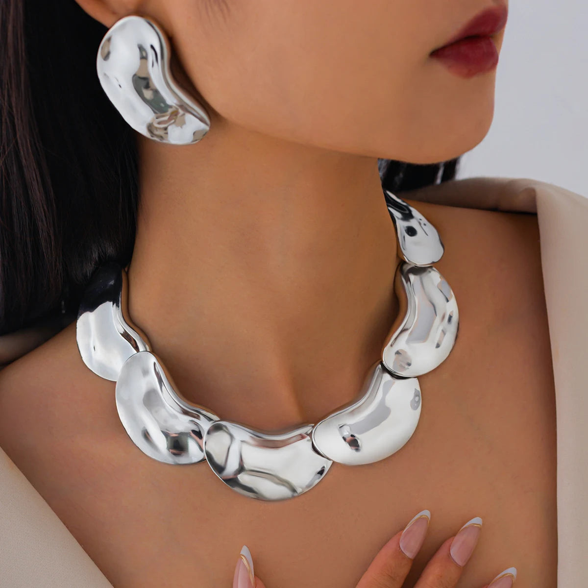 Bold Pea Chain Choker with Matching Drop Earrings