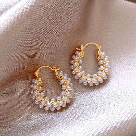 Gold Pearl Ear Buckle