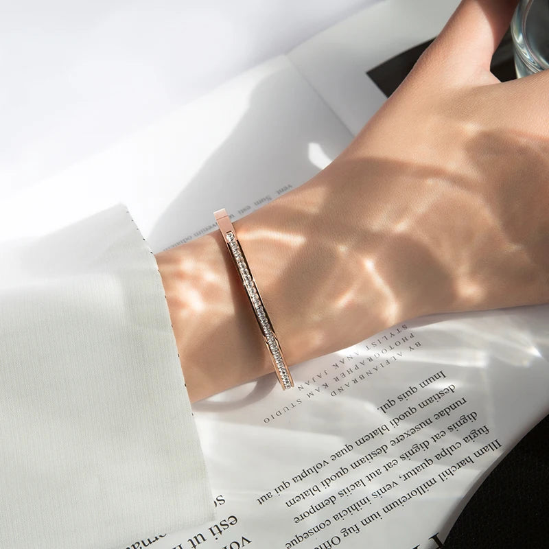 Rose Gold Zirconia Charm Bracelet