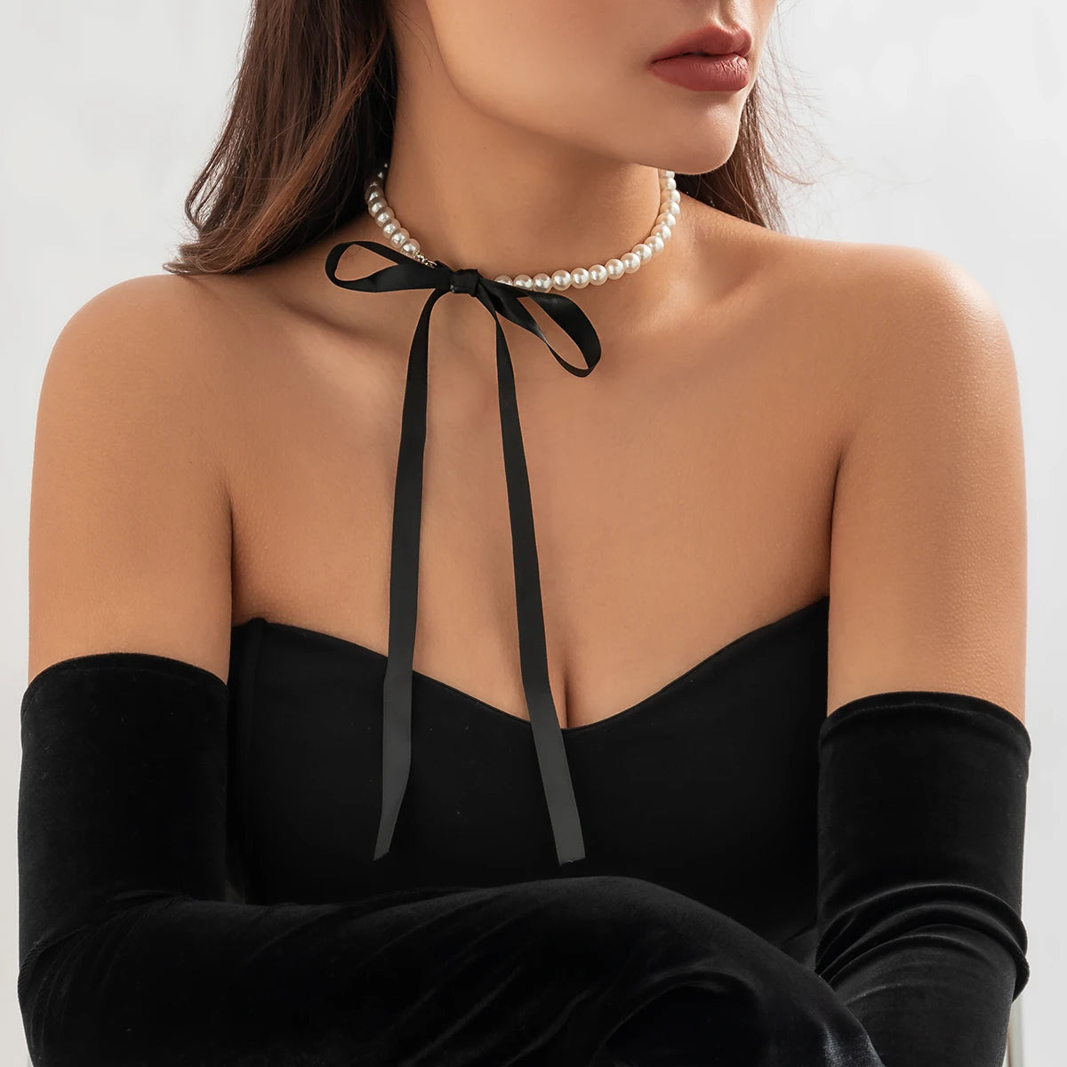 Elegant Black Velvet Bow Choker Necklace