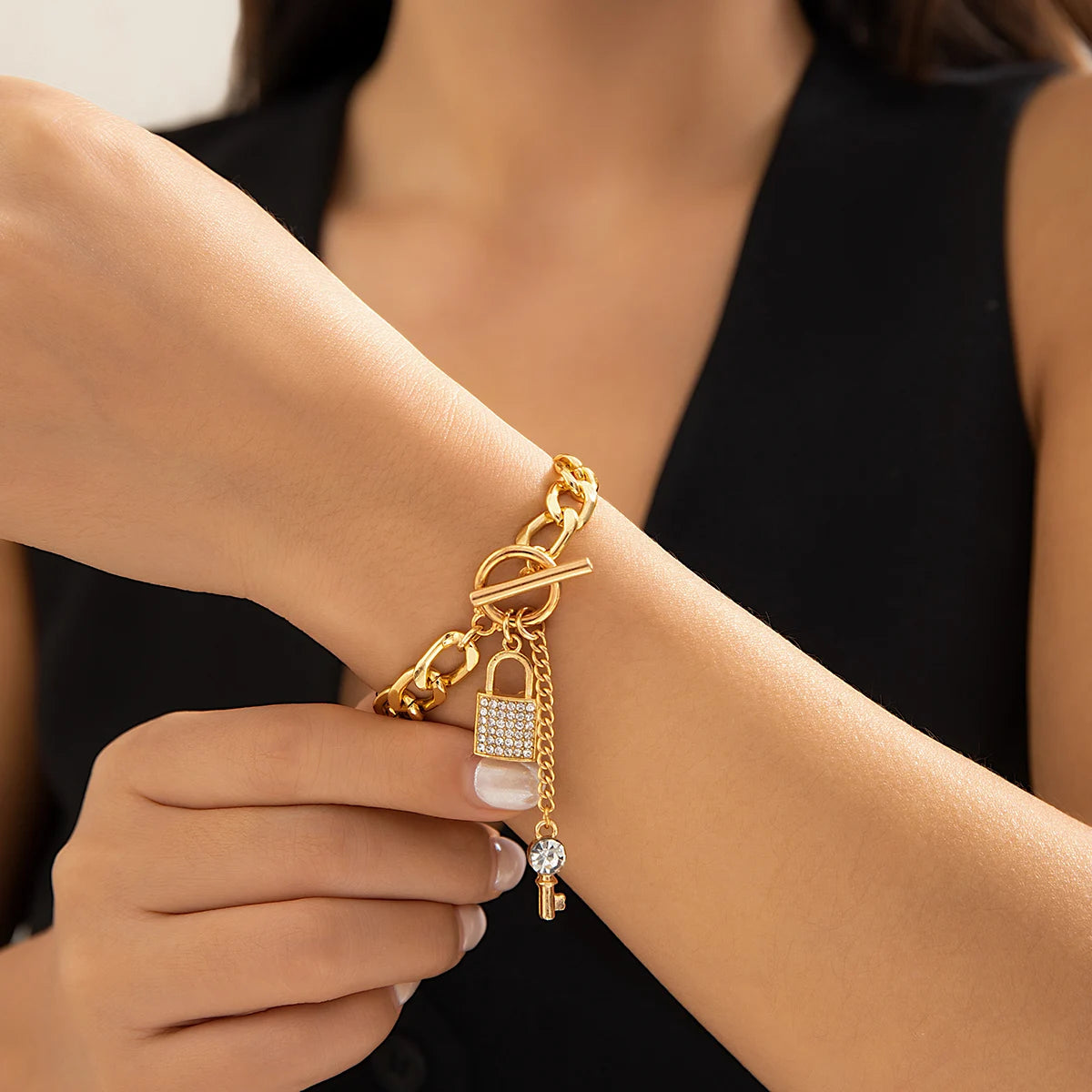 Trendy Rhinestone Lock Chain Bracelet