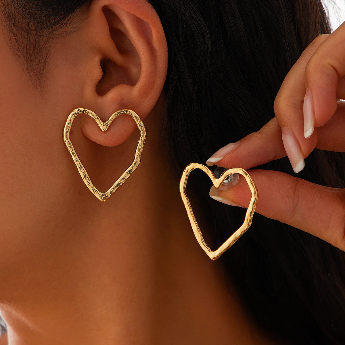 Elegant Hollow Love Heart Stud Earrings