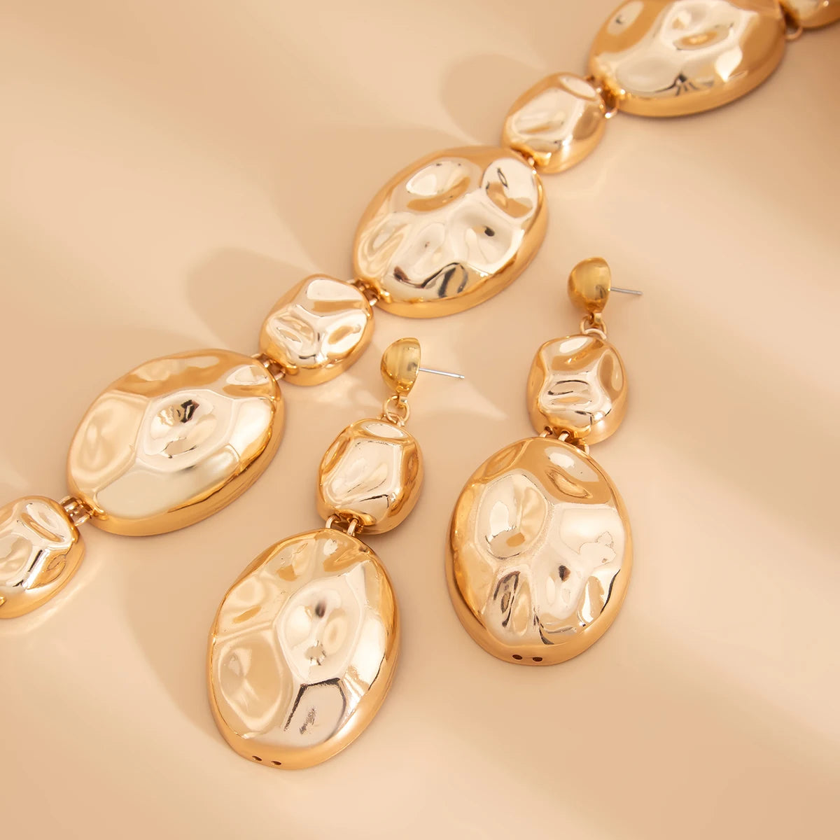 Retro Silver Oval Pendant Jewelry Set