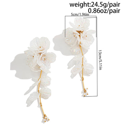 Fairy Petal – Hanging White Flower Earrings