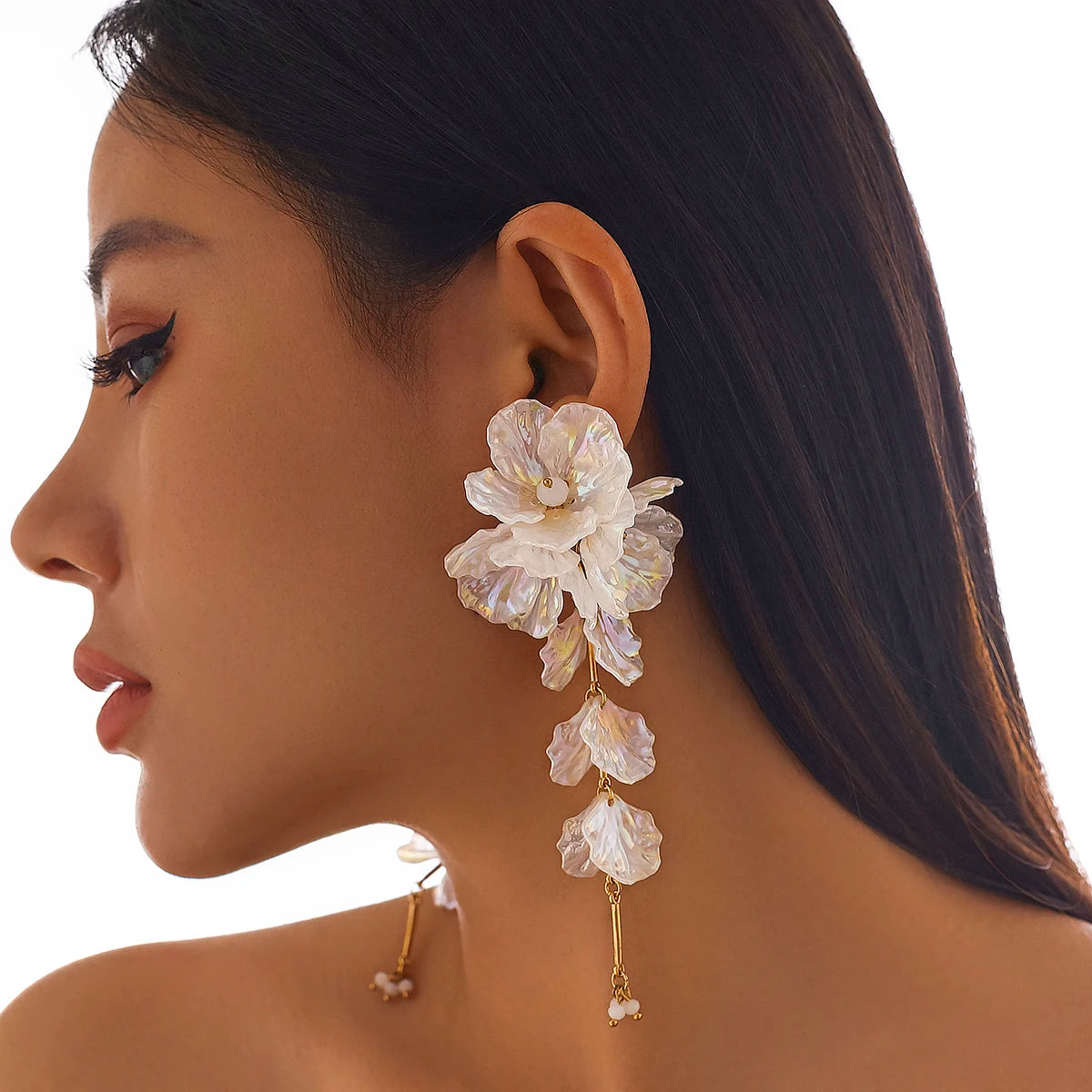 Fairy Petal – Hanging White Flower Earrings