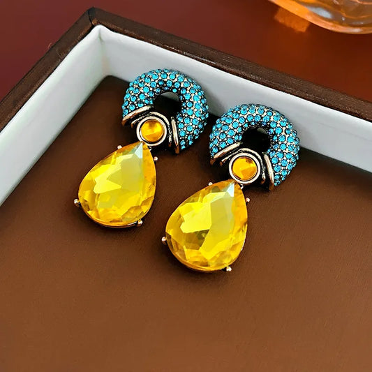 Vintage Rhinestone Teardrop Circle Earrings