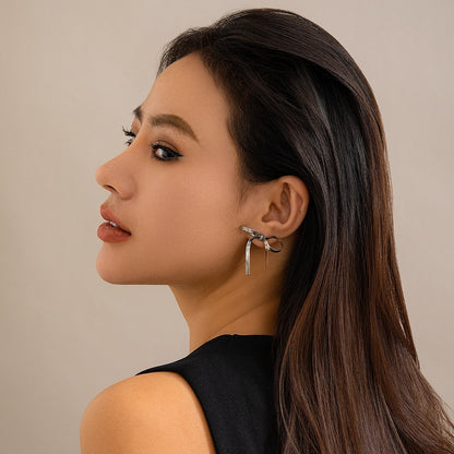 Korean Vintage Snake Chain Bow Stud Earrings