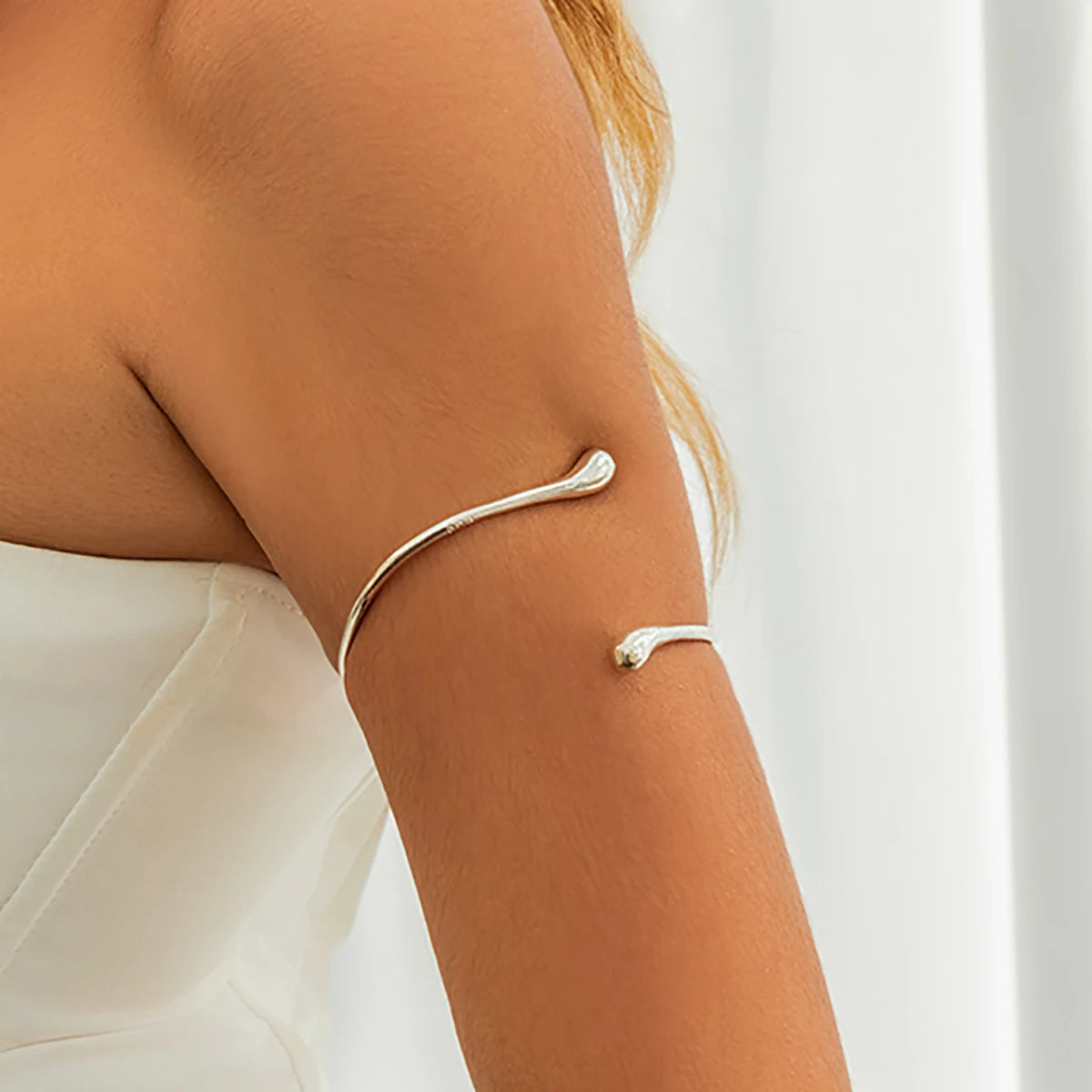 Simple Metal Water Drop Open Upper Arm Bracelet